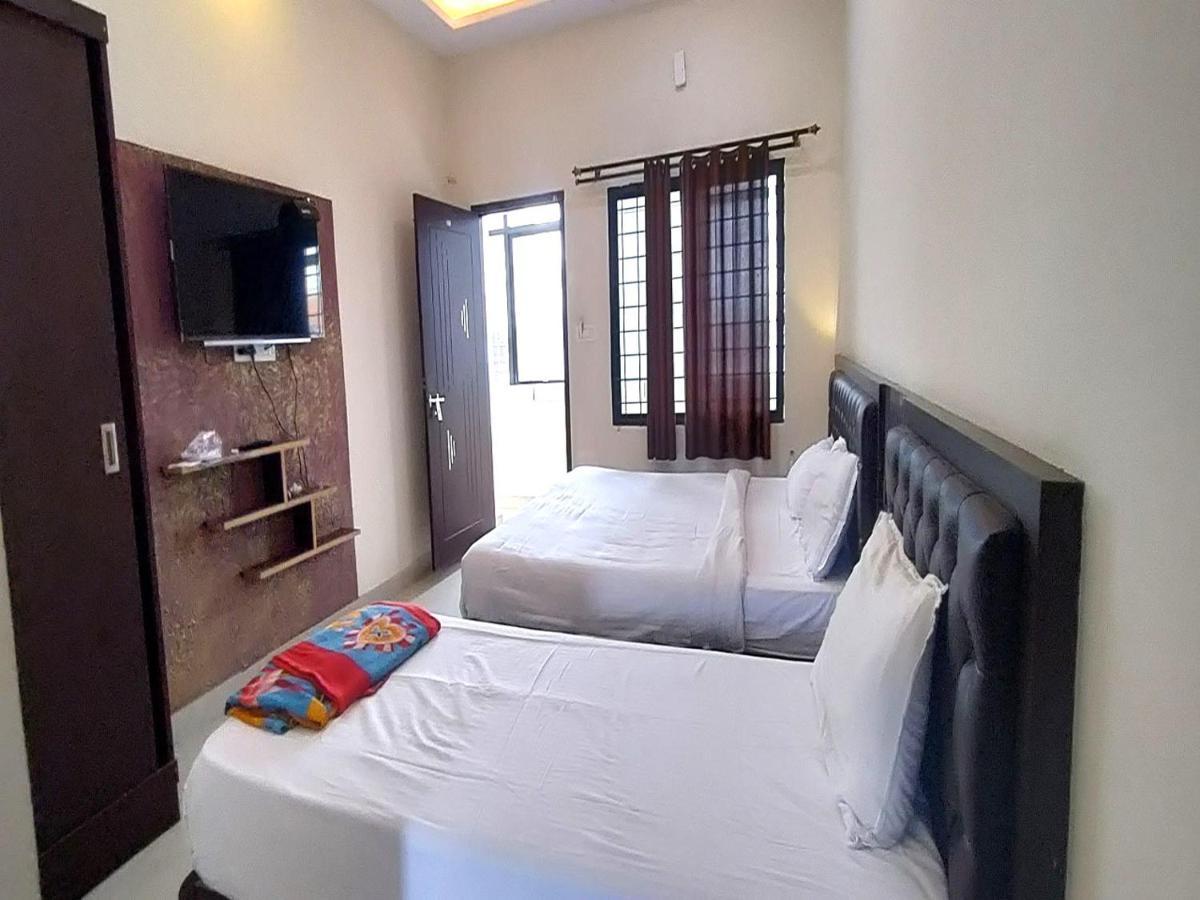 Mg Residency Hotel Chikmagalur Exterior photo
