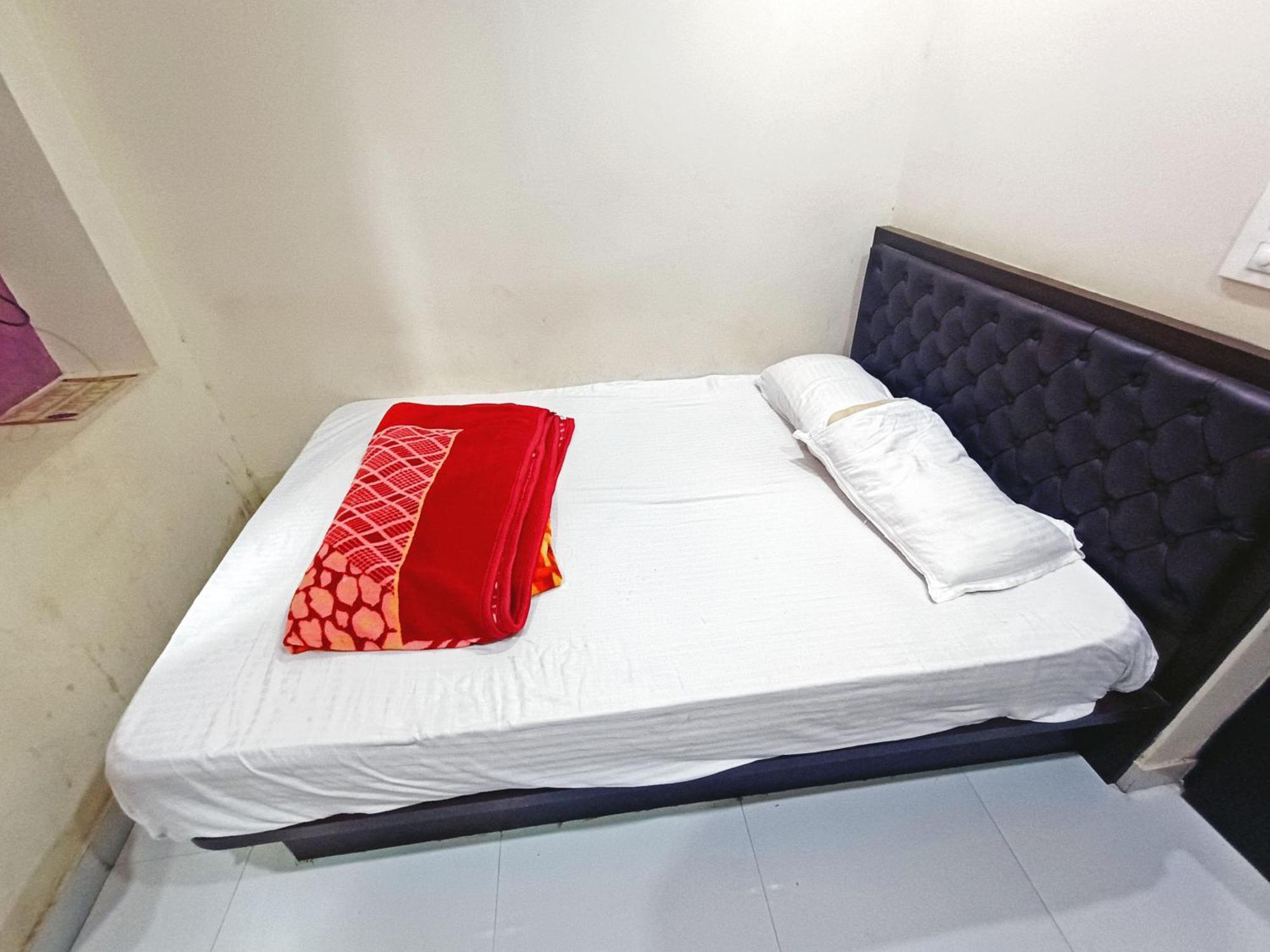 Mg Residency Hotel Chikmagalur Exterior photo
