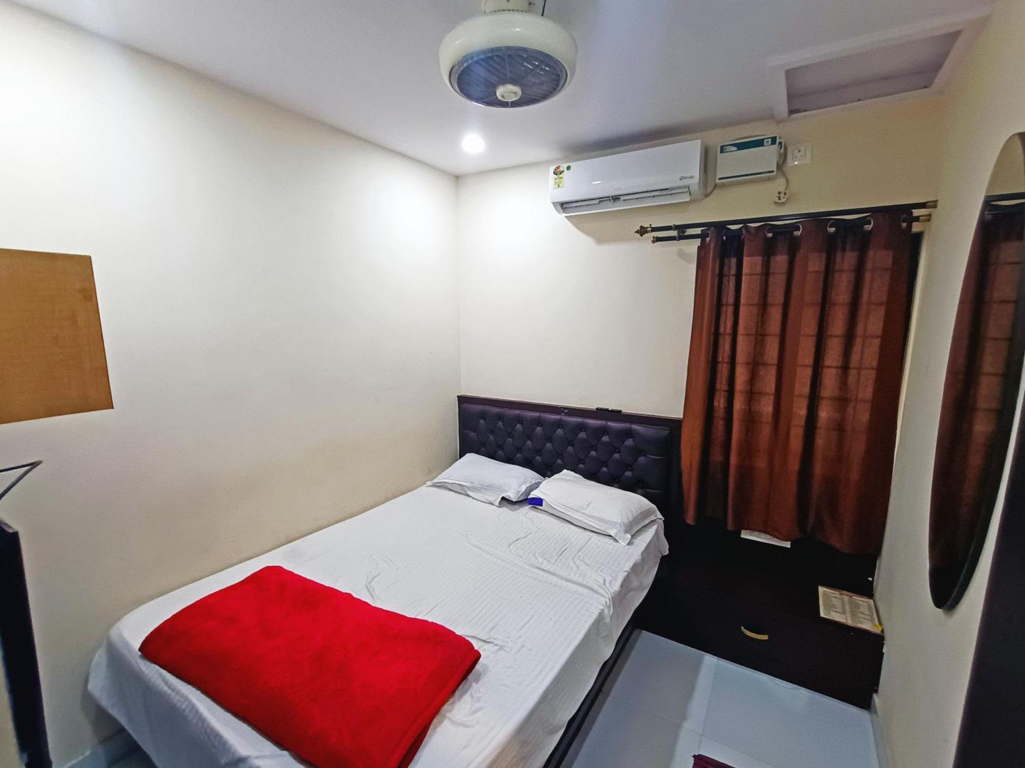 Mg Residency Hotel Chikmagalur Exterior photo