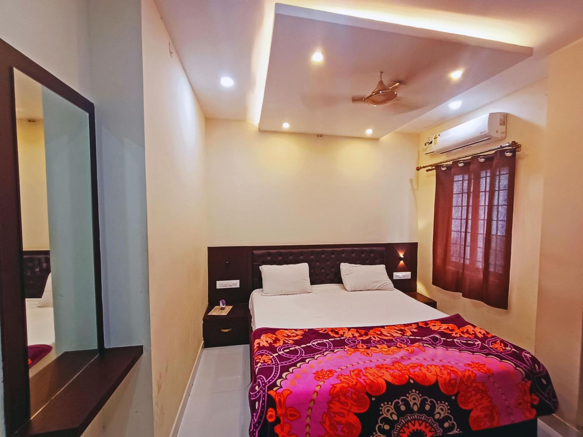 Mg Residency Hotel Chikmagalur Exterior photo